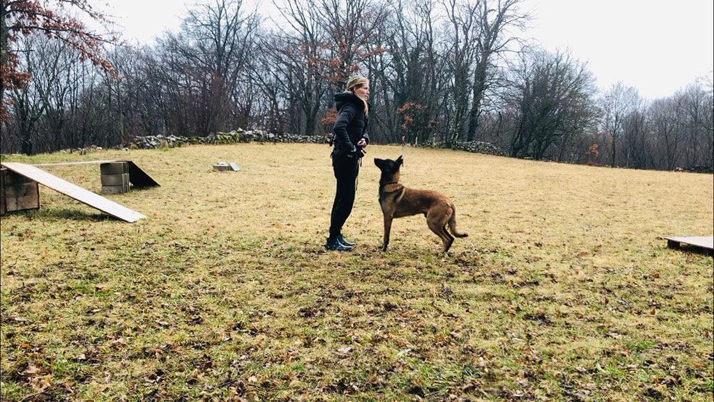 Začeten položaj, ki je Conrju danes delal nore probleme...