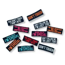 Našitek z besedilom